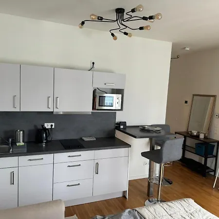 Appartement Genthiner 1 *